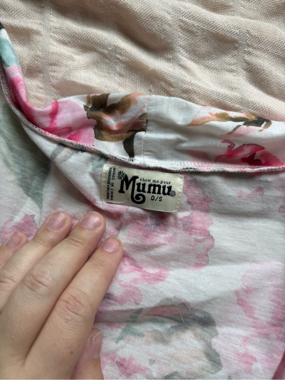 Show Me Your MuMu White Floral Kimono Robe with Pink Flowers - Picture 2 of 4